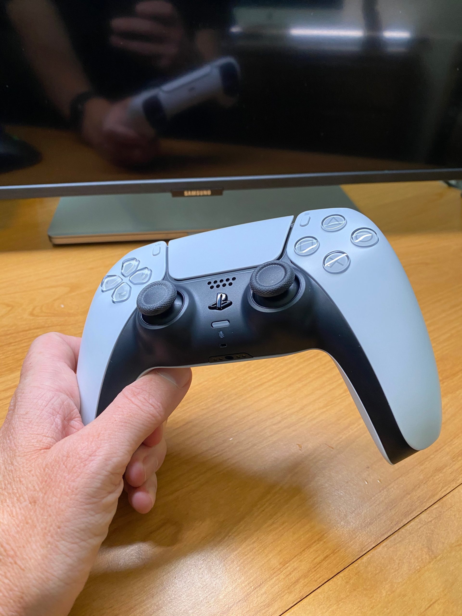 ps5 controller built in mic