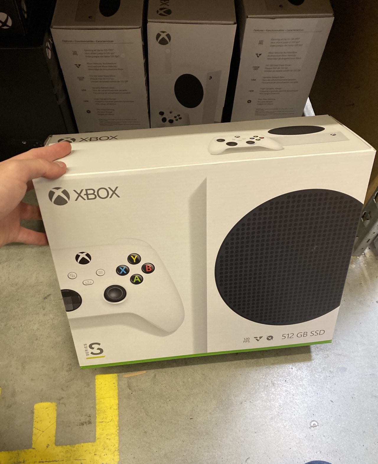 Xbox Series X/S consoles have been pictured ‘starting to arrive at