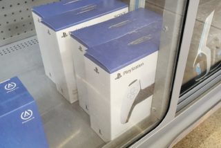 ps5 in store release
