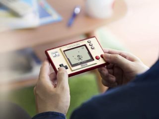 Review: Super Mario Game & Watch is a tempting stocking filler for 80s kids