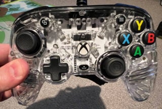 Review: The Nacon Pro Compact Colorlight gives new meaning to light entertainment