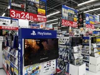Sony says it’s been talking to retailers about its disc-free future, suggests US retailers may still sell codes in a box