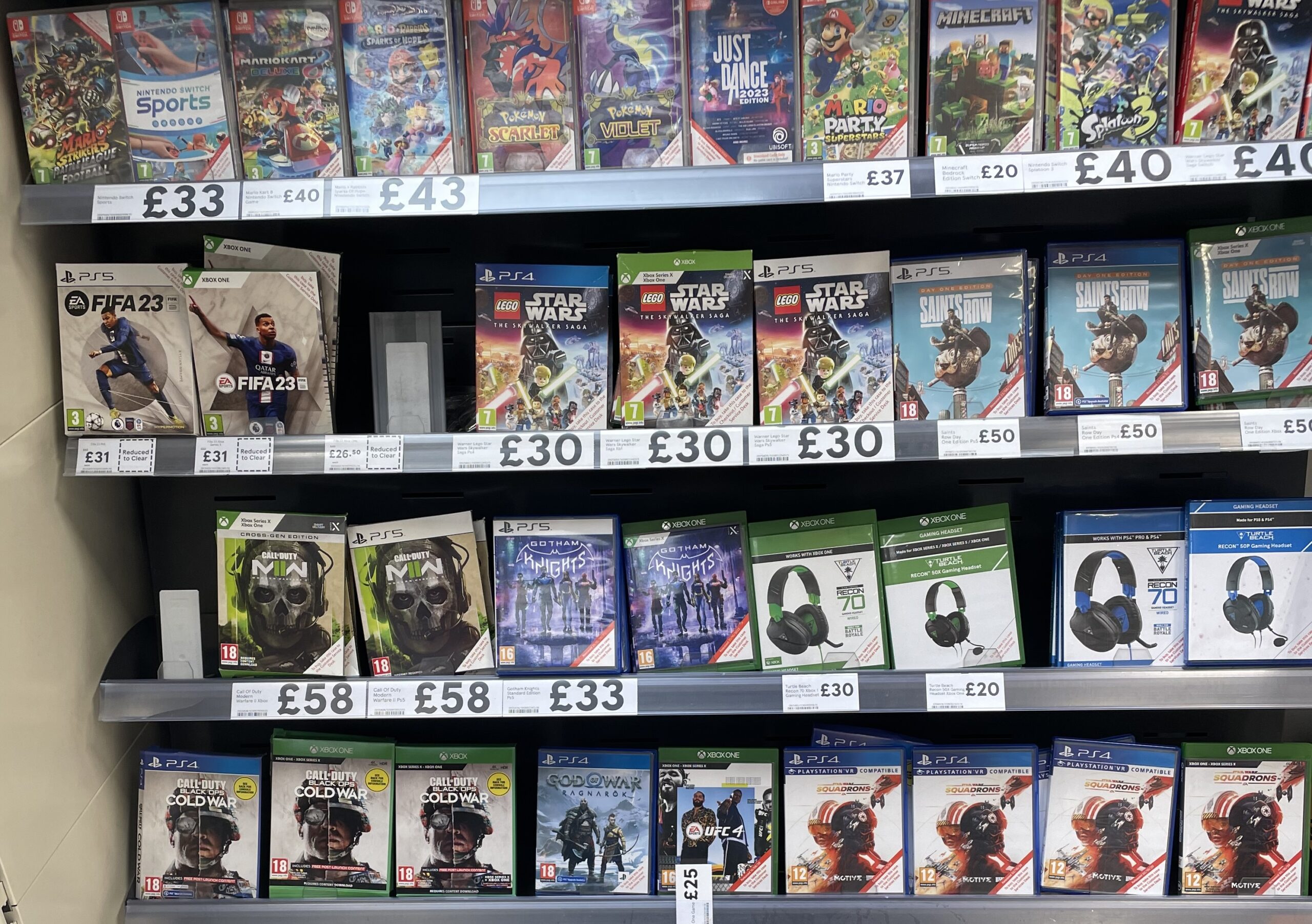 uk-supermarket-tesco-is-to-stop-selling-physical-games-vgc